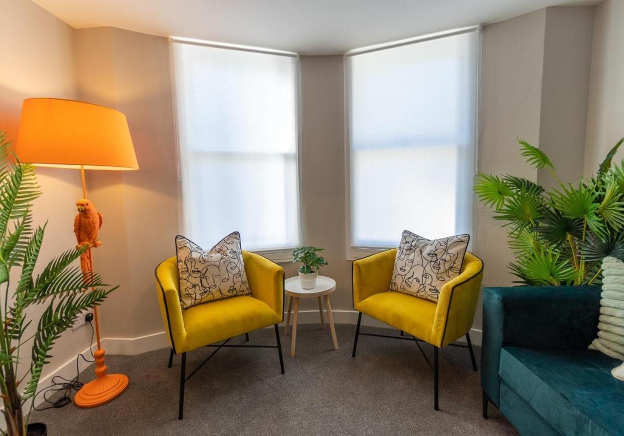 Station Lodge By My Getaways Hove Extérieur photo